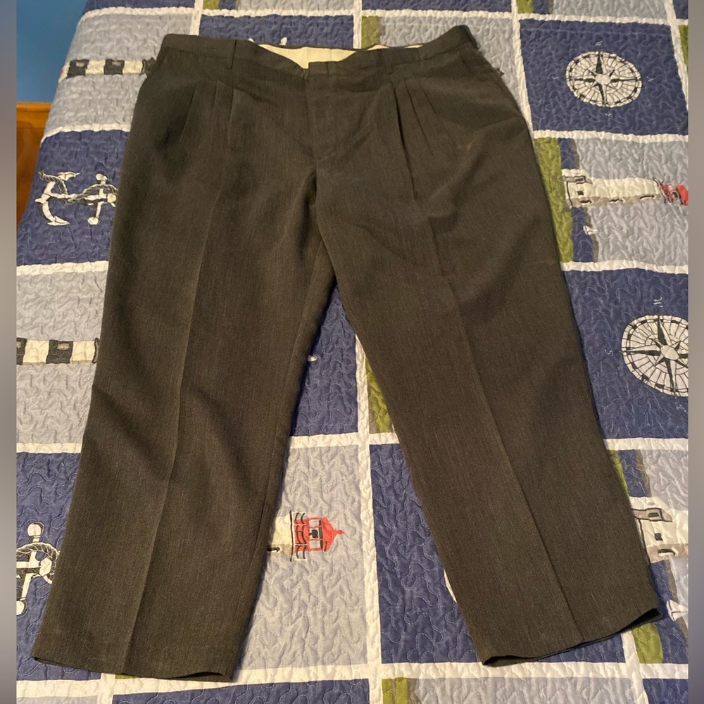 Untied men’s gray dress pants size 46LS/30
